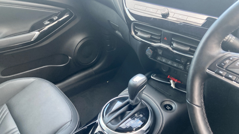 Nissan Juke 1.6 Hybrid Tekna 5dr Auto Hybrid Hatchback